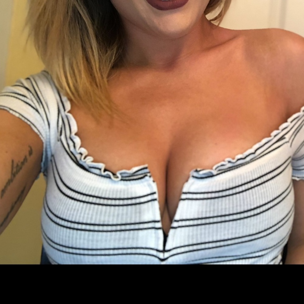 Striped off the shoulder